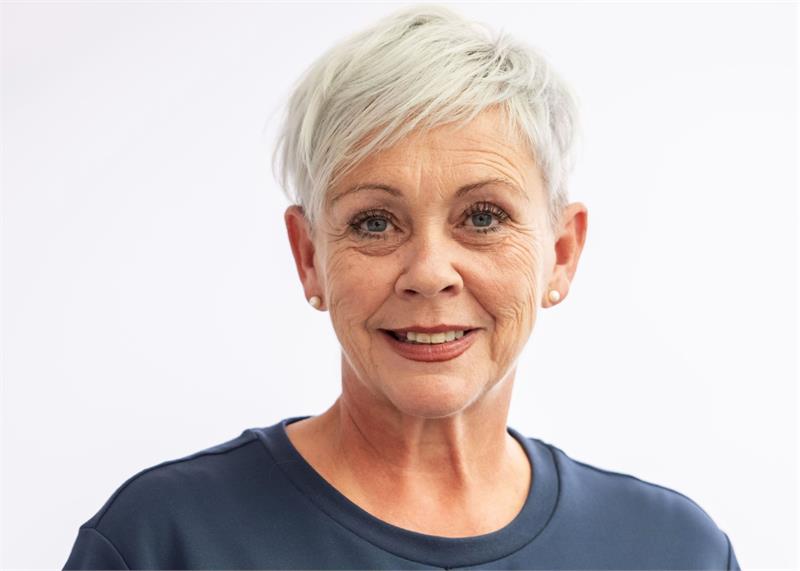 Michelle Connors NEZ
